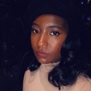 Meet your Posher, Crissy